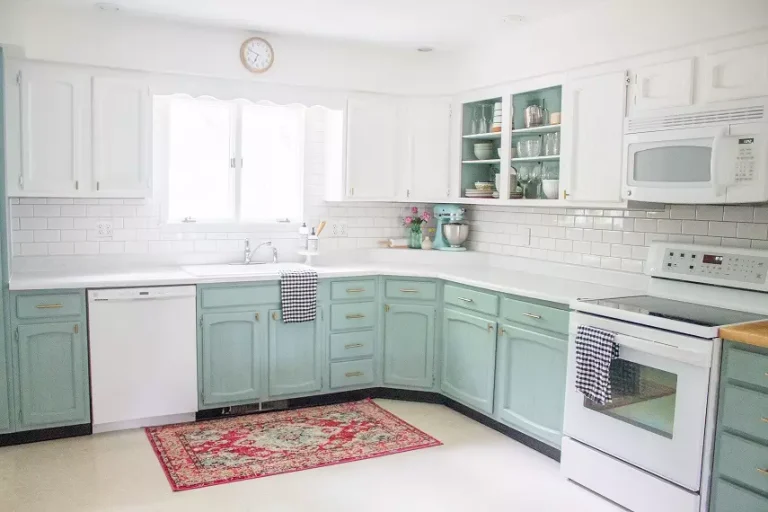 Painted vs Stained Kitchen Cabinets