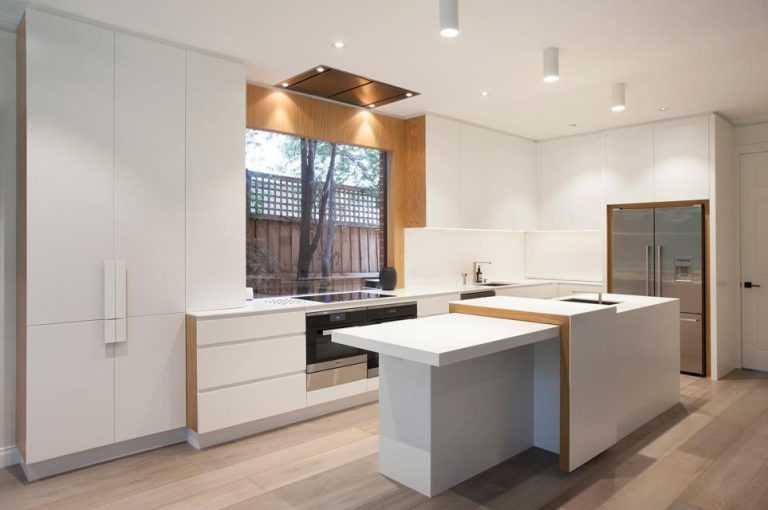 Technological kitchen cabinets