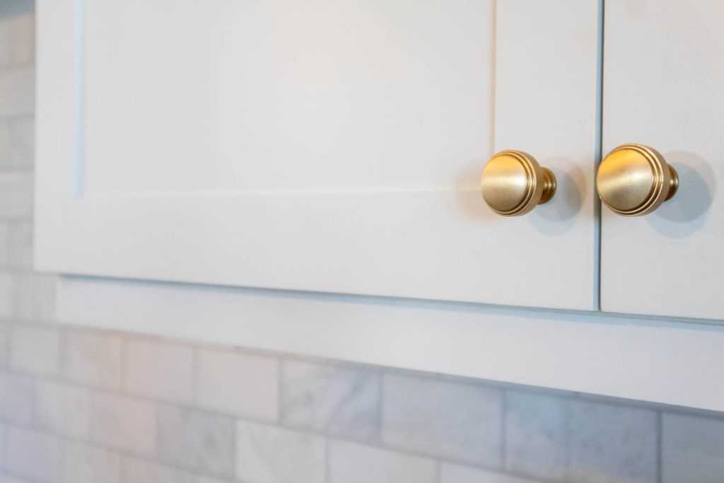 Cabinet Hardware Trends for 2025: What's In and What's Out 4 emtek hardware 0999