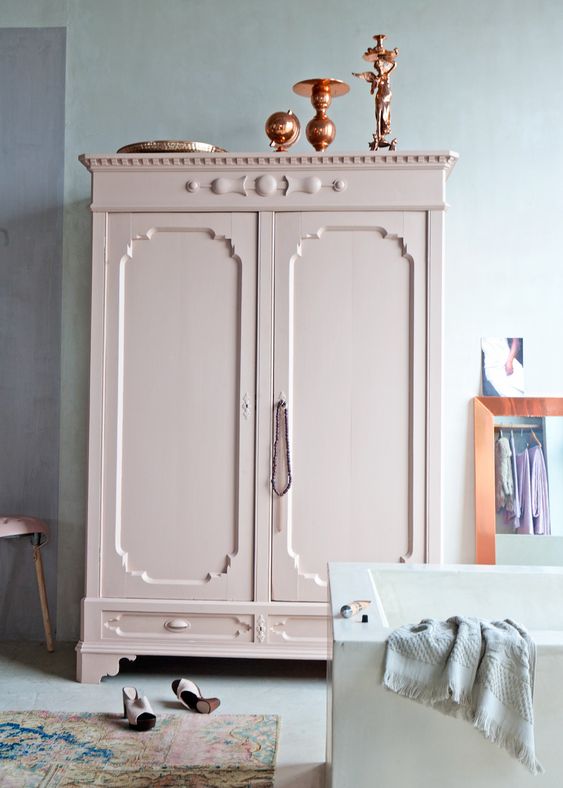 vintage style wardrobe