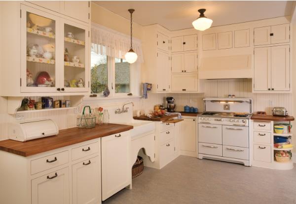 Is Your Kitchen Cabinet Outdated? Here’s How to Decide 2 old style cabinet