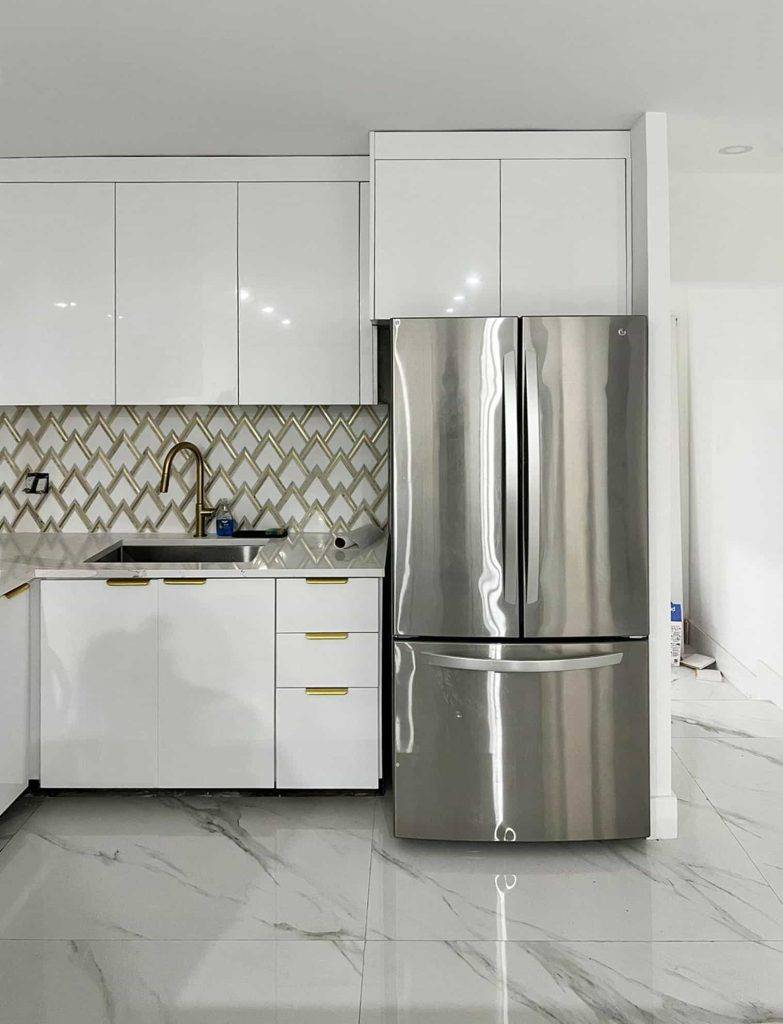 Kitchen's Renovation before white uv cabinet