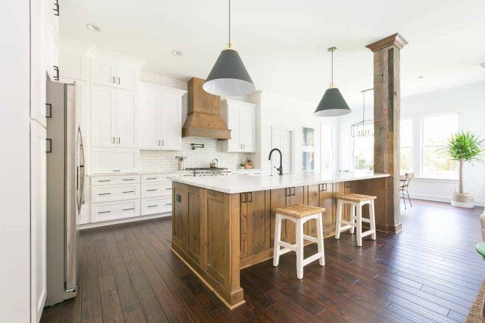 White FarmhouseIsland Shaker Kitchen Cabinet