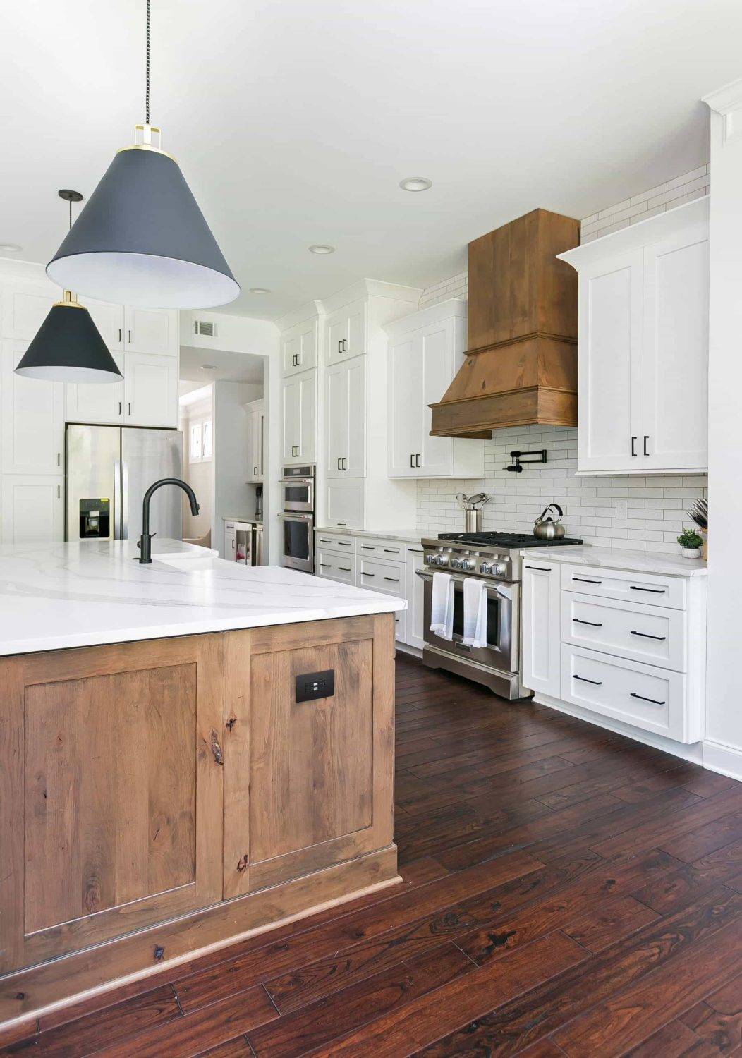 white farmhouse island shaker kitchen cabinet 3