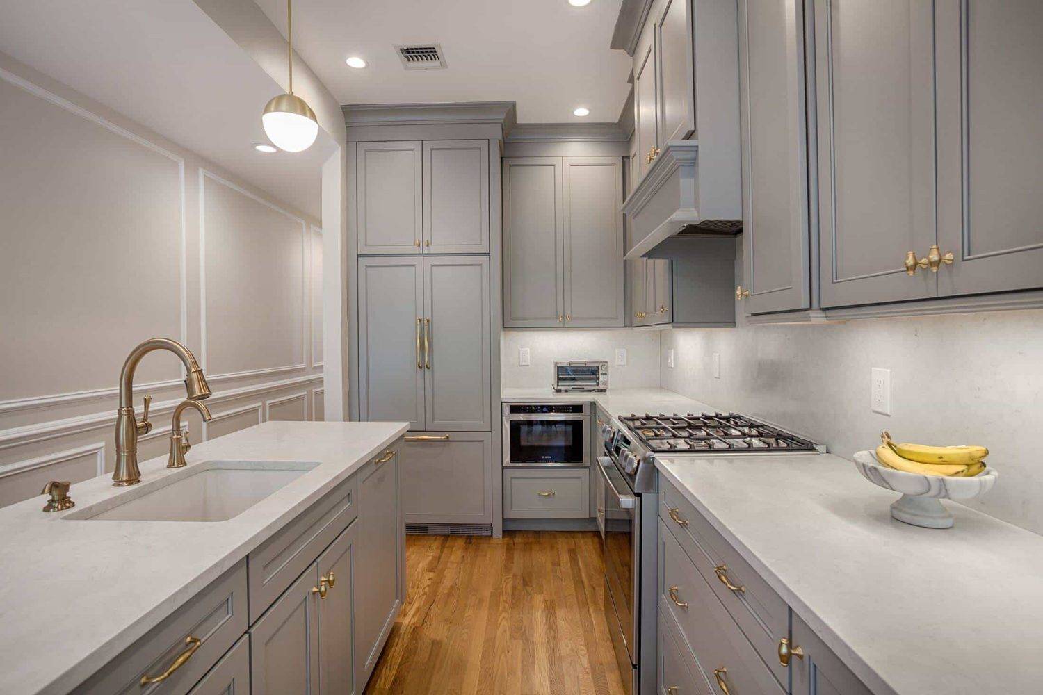 gray-kitchen-cabinets-2024