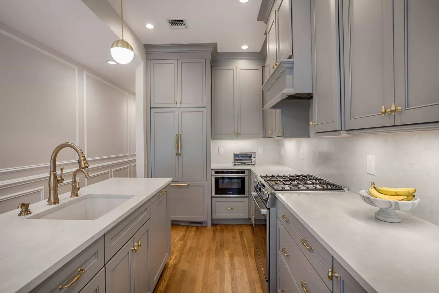 gray-kitchen-cabinets-2024