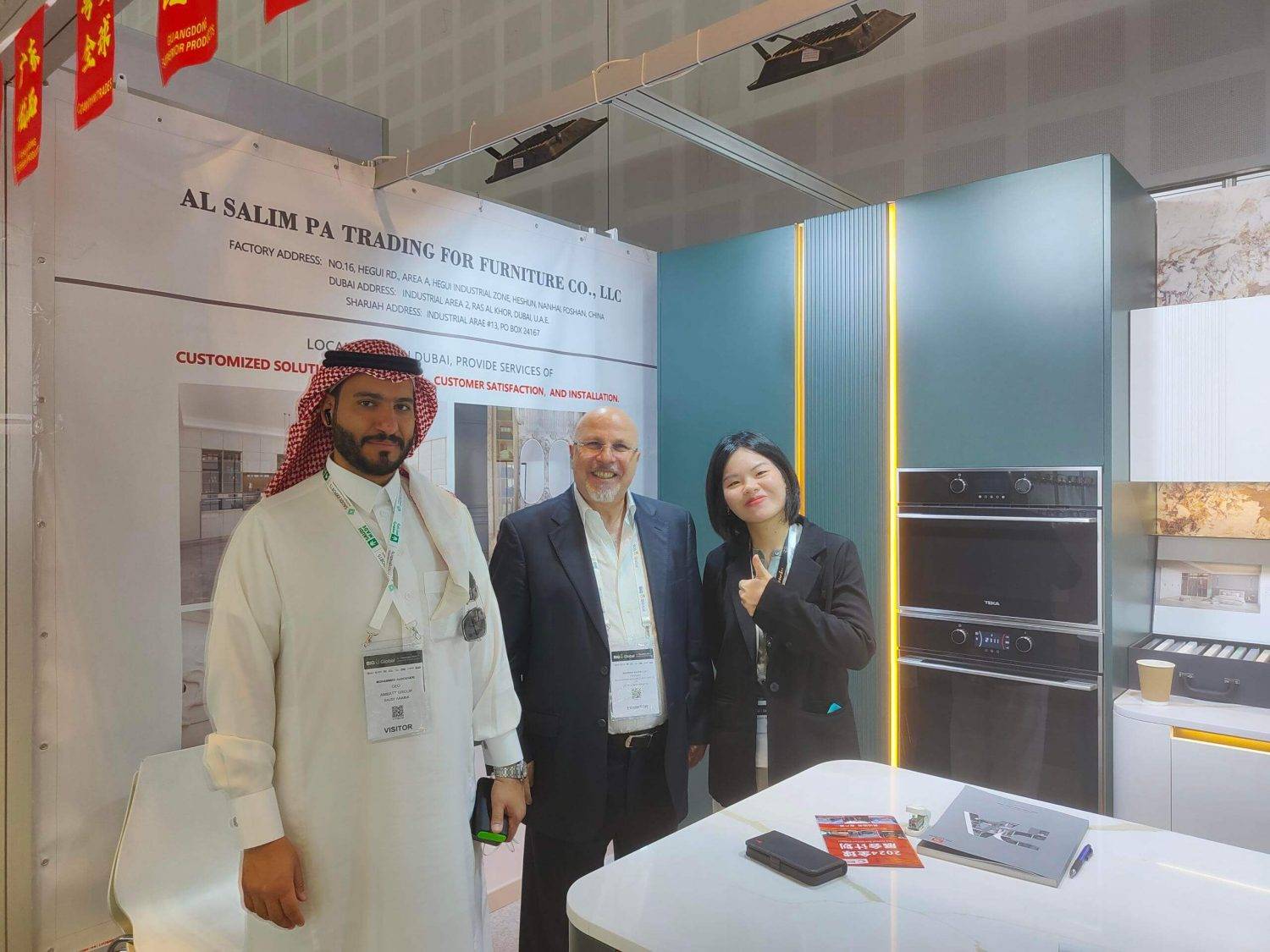 Photo of Slima PA sales team with customers