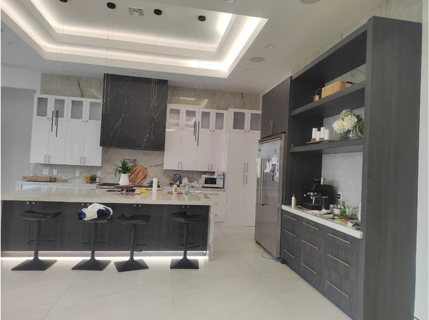 modern-elegance-a-chic-kitchen-space