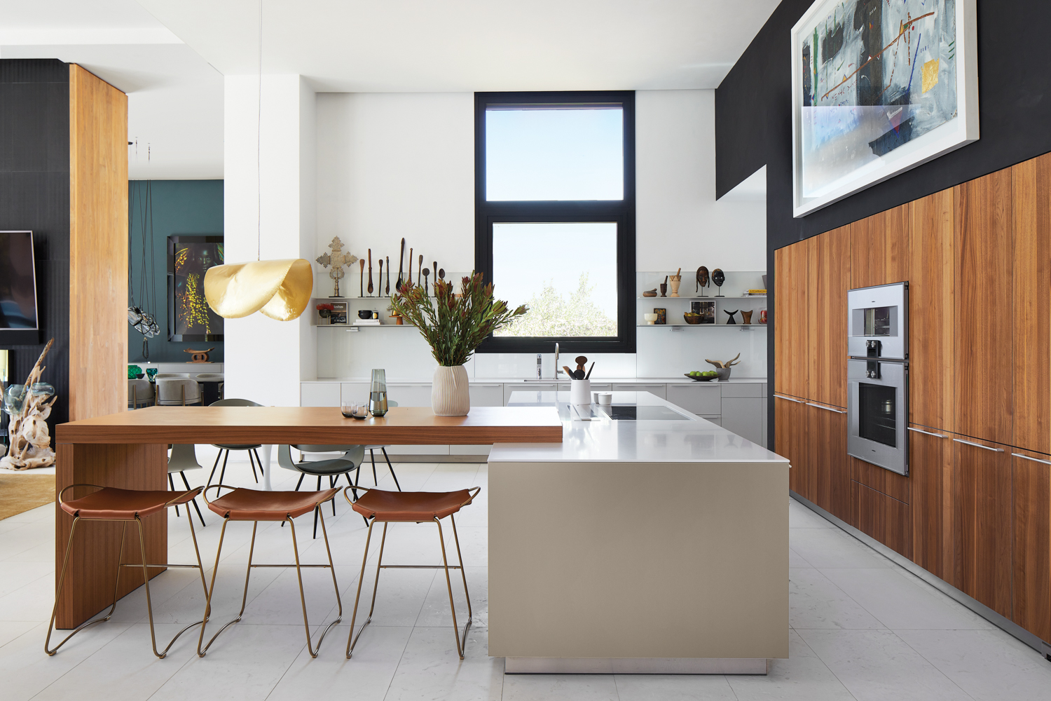 Contemporary L-Shaped Kitchen Island