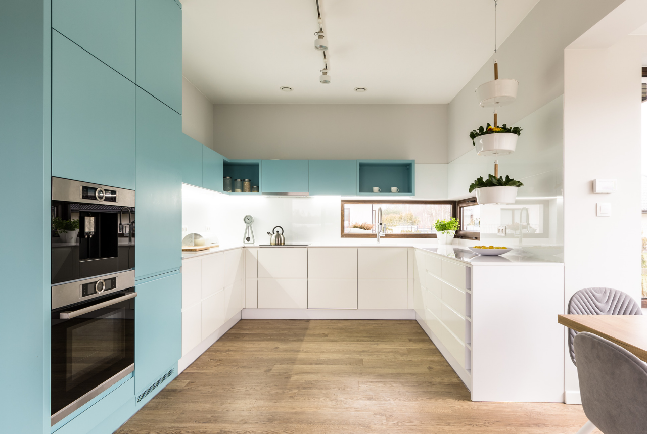 two-tone-kitchen-cabinets