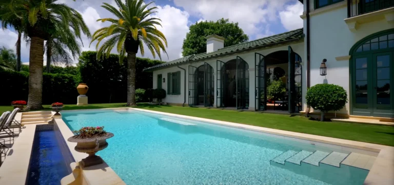 Villa de lujo con piscina en Yakarta