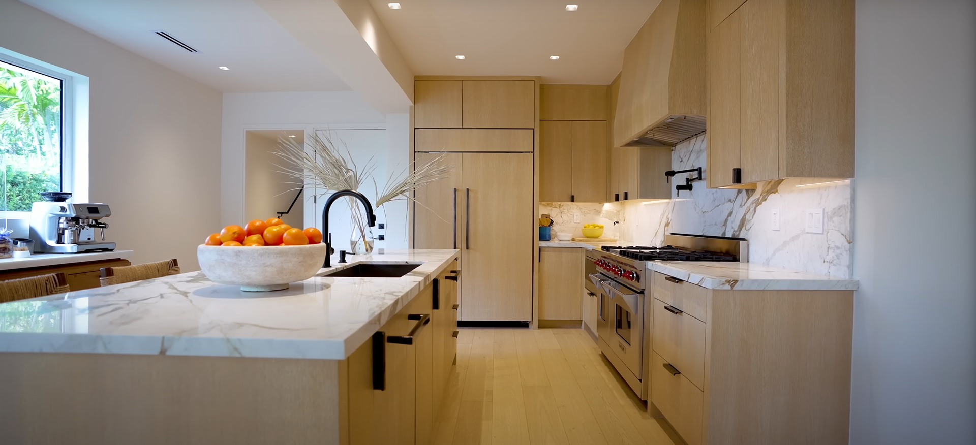 wooden kitchen cabinetry
