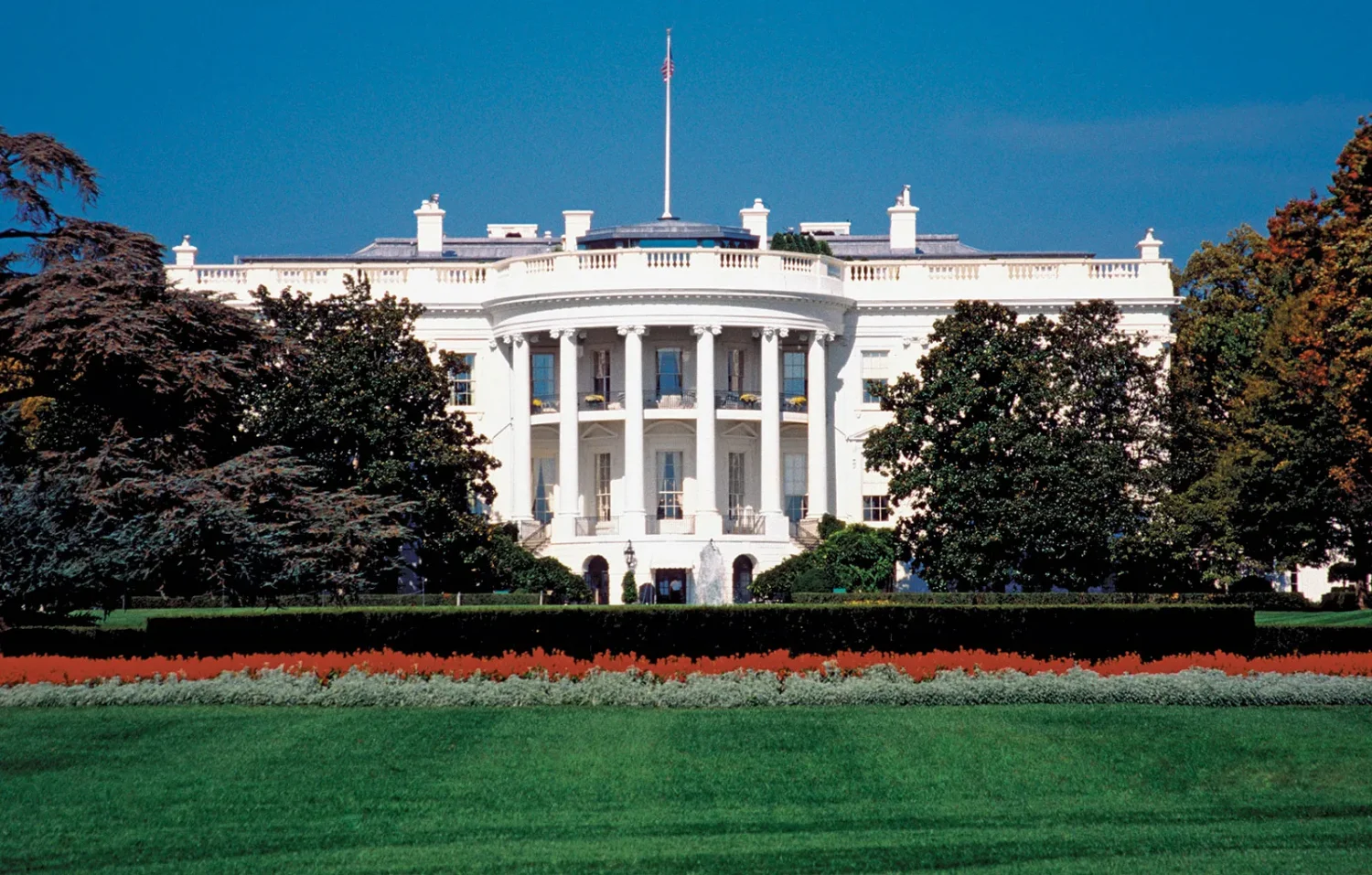 The Ultimate Guide to Commercial Construction for Business 8 Public Sector Construction White House