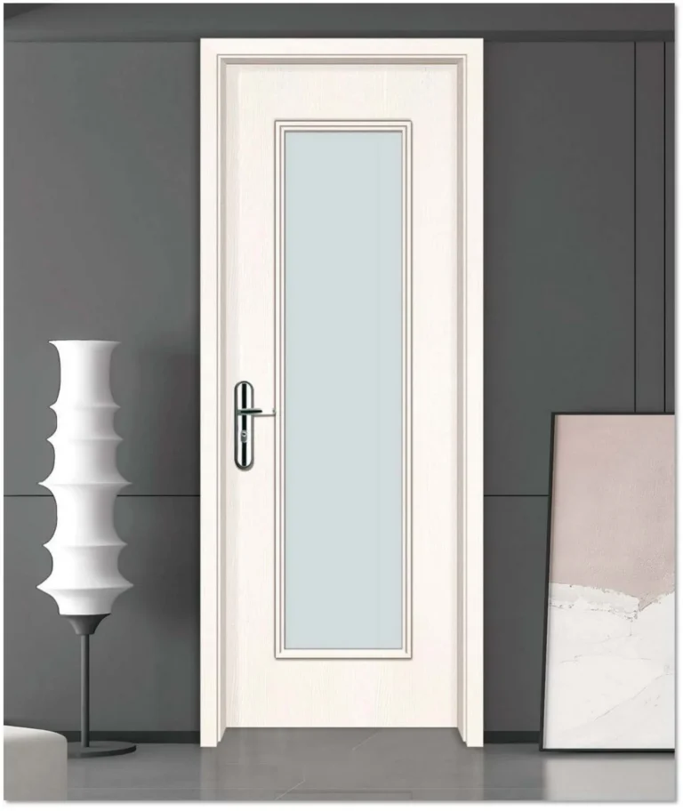 Puerta moderna de vidrio laminado con un elegante marco blanco, instalada en un interior contemporáneo con un diseño minimalista.