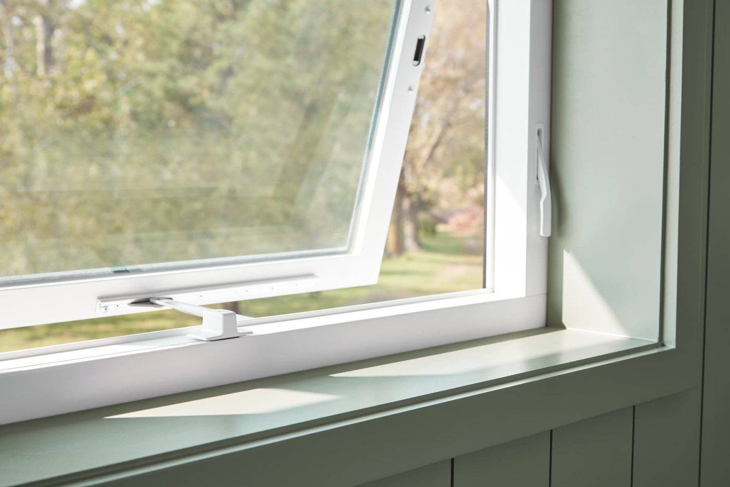 white-awning-window-in-the-farmhose
